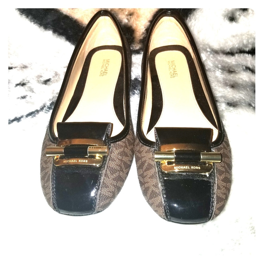 MK flats- Like NEW